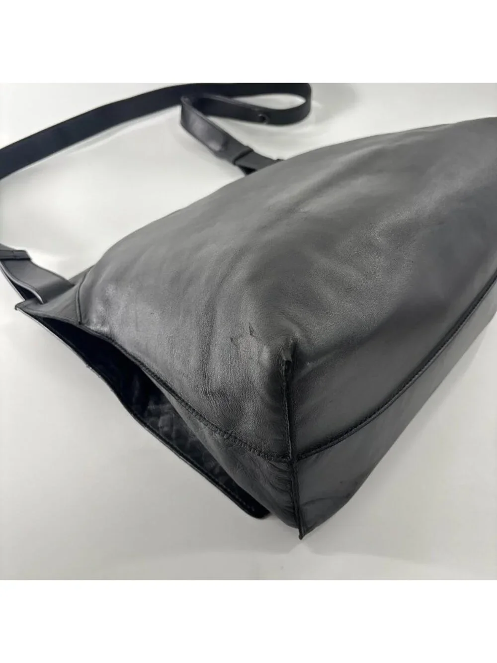 Bottega Veneta Super Shoulder Bag Leather Intrecciato Black